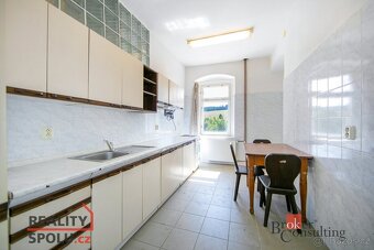 Prodej, komerční/ubytování, 520 m2, nám. J. Švermy, Kovářská - 14