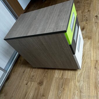 Studentský psací stůl - 14