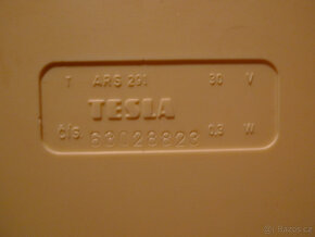 Radio sokol, popelník z hutního skla, dráťák Tesla, majak - 14
