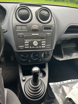 Ford fiesta 1.3 rok 2006 nová STK super stav - 14