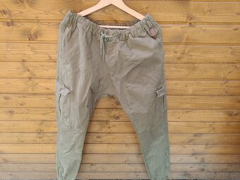 Pánská zimní bunda a balík oblečení - 14