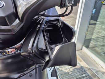 Yamaha T-Max 560 - 14