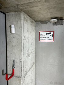 Pronájem garáže - 14