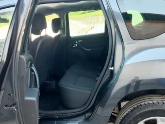 Dacia Duster Laureta 1.6 16V 77kW klima serviska 1.Majitel - 14