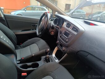 Kia ceed kombi 2013 - na díly nebo k opravě - 14