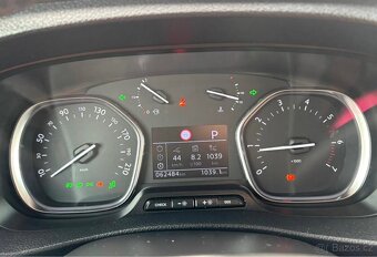 Toyota Proace Verso VIP 2.0D 130kW Automat • 6 míst • 4/2022 - 14