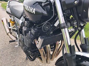 Yamaha XJR 1300 top stav - 14