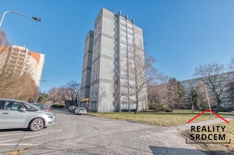 Pronájem moderního bytu 1+kk s lodžií, 27 m2, ul. Výškovická - 14