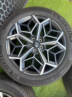 Hyundai Tucson N-Line originální letní sada Michelin 235/50 - 14