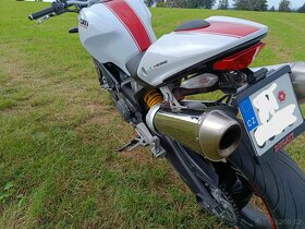 Ducati Monster 696 - 14