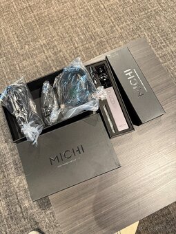 MICHI X5 - Referenční Stereo zesilovač - 14