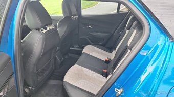 Peugeot e2008 GT 2021 - 14