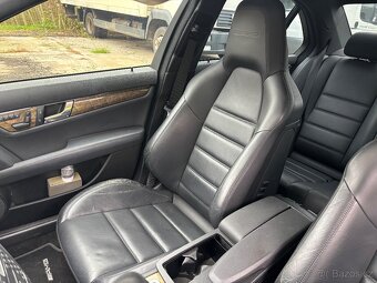 Mercedes Benz C63 AMG - 14