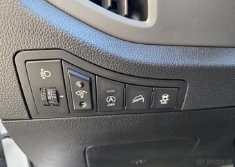 Kia Sportage 1.7-PREMIUM-NAVI-1.maj.-KŮŽE - 14