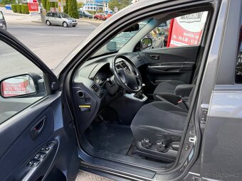 Hyundai Tuscon • 4/2008 • 104kw • 2x klíč • Nová STK - 14