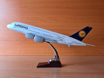 Airbus A380 LUFTHANSA velký model - 14