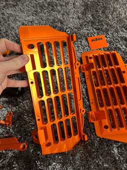 Ktm exc 450/500 cnc sada dielov, chranice - 14