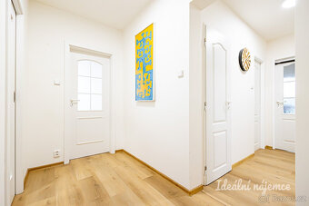 Pronájem bytu 3+1, Kurkova, Kobylisy, 29900 Kč/měs, 92 m2 - 14