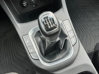 Hyundai i30 1.6 CRDI SMART ČR NOVÉ - 14