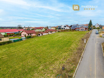 Prodej exkluzivního pozemku, 1.176 m2, Srch - Pardubice - 14