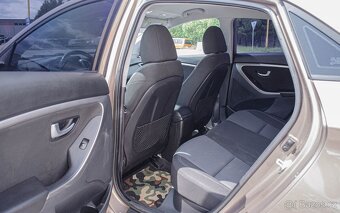 Hyundai i30 1.6 CRDi - 14