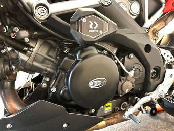 Aprilia Dorsoduro 1200 - 14