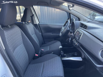 🚗 Toyota Yaris 1.0VVTi KAMERA TAŽNÉ PŮVOD ČR - 14