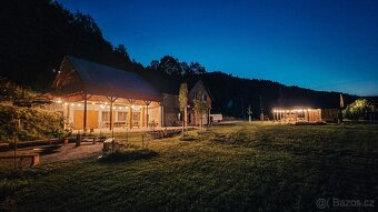 Komerční objekt v srdci Jeseníku v Oskavě, okr. Šumperk - 14
