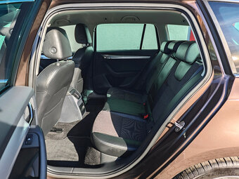 Škoda Octavia 1.4 TSi Elegance NAVI DSG - 14