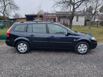 1. MAJITEL...Renault Megane 1.6 16V rok 2009 - 14