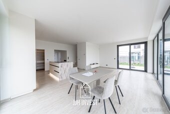 Rodinný dům 4+kk, 190 m2, pozemek 816 m2 – Vysoký Újezd, jen - 14