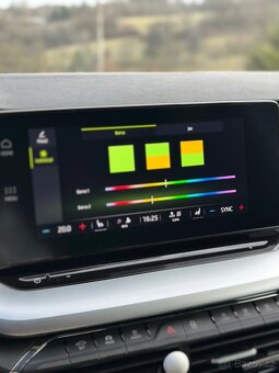 Škoda Octavia Combi Style Plus 2.0 TDI 110 kW DSG Matrix - 14