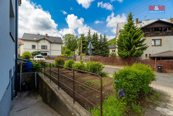 Prodej bytu 2+1, 43 m², Velké Březno, ul. Školní - 14