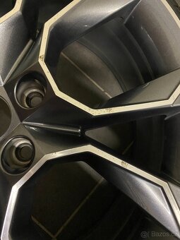 ORIGINAL ALU KOLA ŠKODA OCTAVIA III RS "EXTREME" 225/35/19 - 14