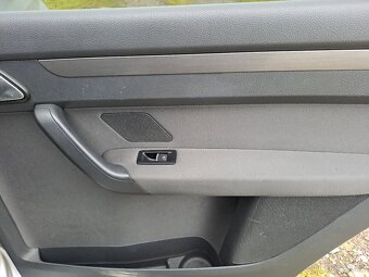 VW Touran 1.4 TSI PO GO MOTORU (2024) – 7 MÍST, STK 2027 - 14