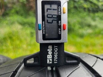 Kompletní letní Alu kola Šk. STRATOS - 205/50 R17 XL - 5x100 - 14