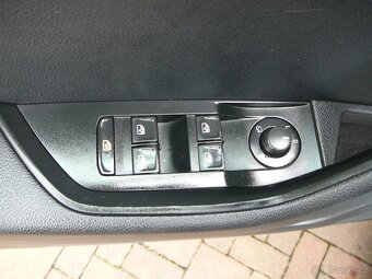 ŠKODA SUPERB 3 COMBI 2.0 TDI 140KW DSG+F1 NAV ACC FRONT LINE - 14