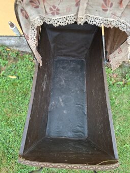 Starožitný kočárek pro panenkyč. 490 - 14