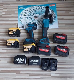 Redukce-Adaptér Aku Milwaukee/DeWALT,pro nářadí MAKITA 18V. - 14