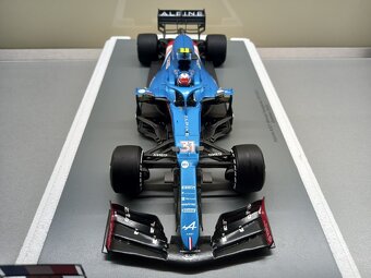 ALPINE A521 ESTEBAN OCON VÍTĚZ GP MAĎARSKA 2021 SPARK 1:18 - 14