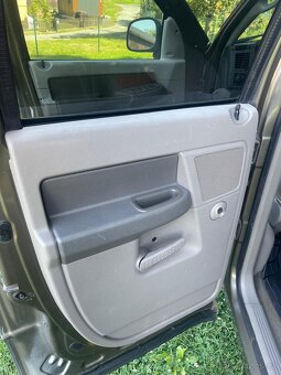 DODGE RAM 1500 - 14