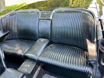 1964 Ford Thunderbird Roadster - 14