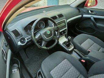 ŠKODA OCTAVIA COMBI 1.6 TDI 77kw, r.v. 2011, VÝBORNÝ STAV - 14
