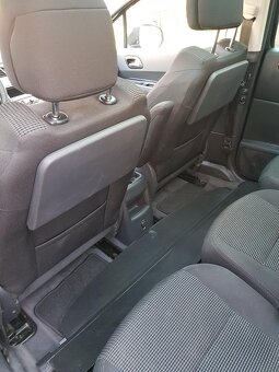 Peugeot 5008 - 14