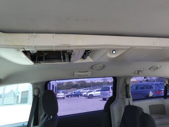 Chrysler Grand Voyager 2.8 CRD NA OPRAVU NEBO ND - 14