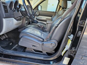 Dodge Nitro - 14