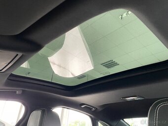 Jaguar XF 30d R-SPORT Panorama Meridian - 14