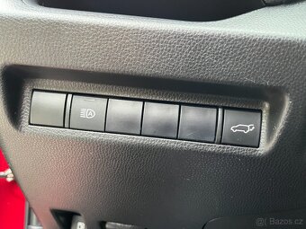 Toyota Rav4 2.5 HEV 163KW Hybrid 4x4 Comfort Style, Odp. DPH - 14