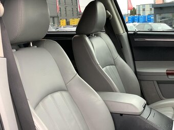 Chrysler 300 CRD - 14