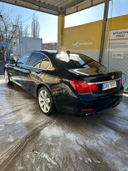 BMW 740d F01 - 14